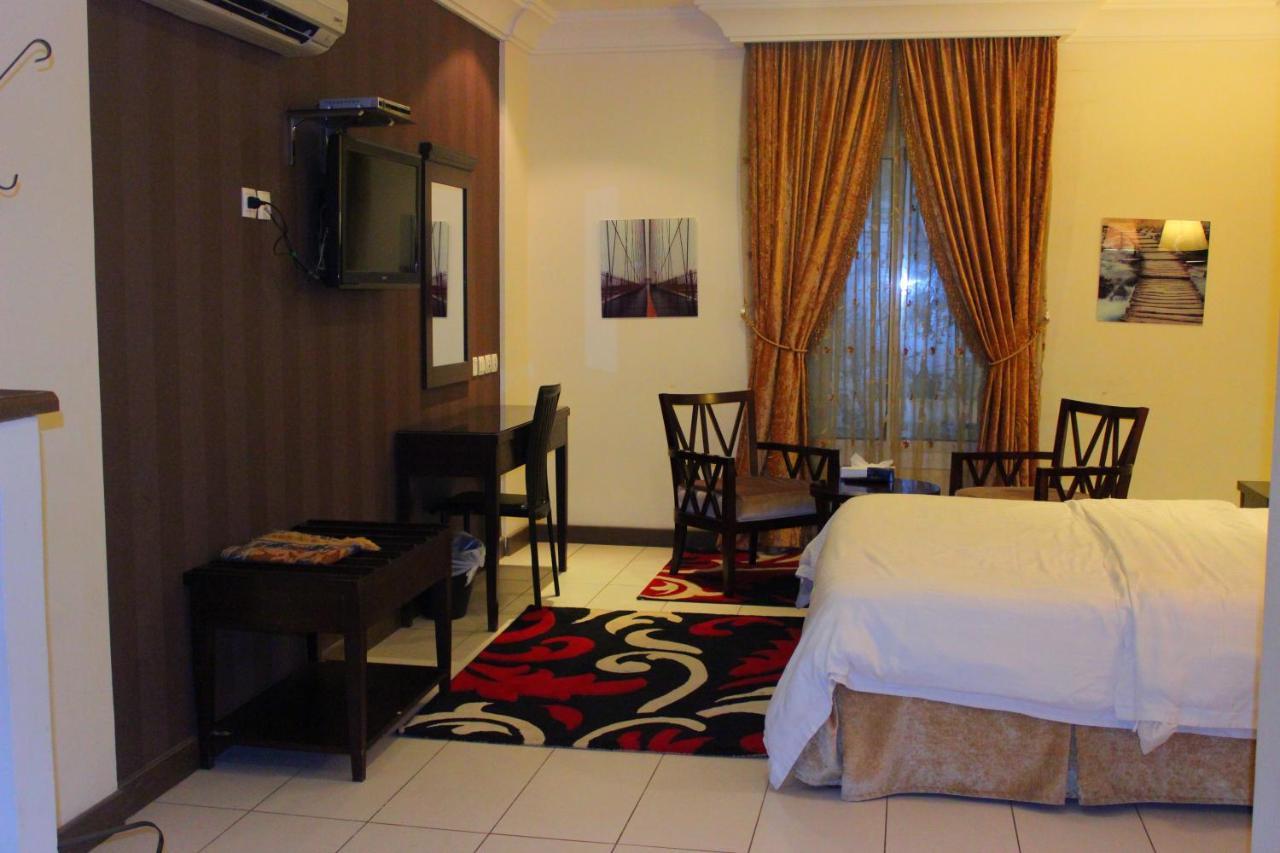 Al Harira Al Motamaiza Furnished Apartmentジェッダ エクステリア 写真